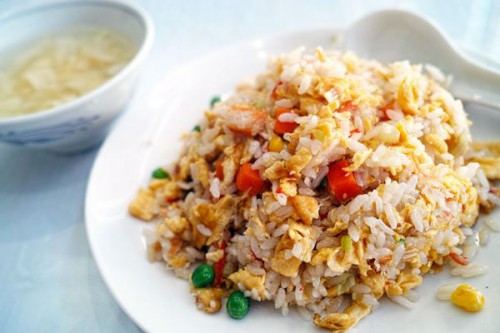 Zöldséges-tojásos kínai sült rizs